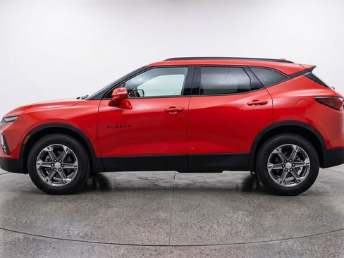 Used 2025 Chevrolet Blazer LT FWD image 5