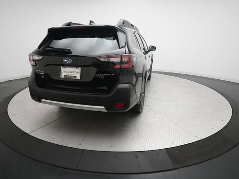 Certified 2025 Subaru Outback Limited image 32