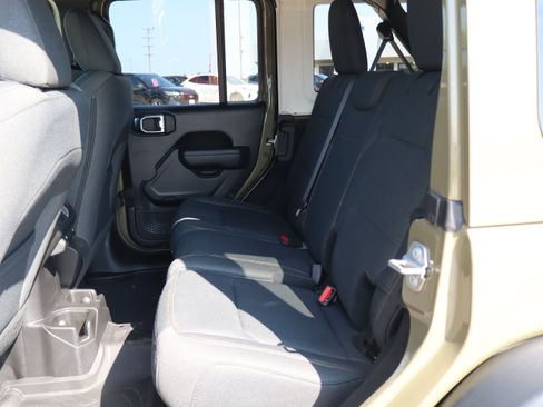 Used 2025 Jeep Wrangler Unlimited Sport AWD/4WD image 10