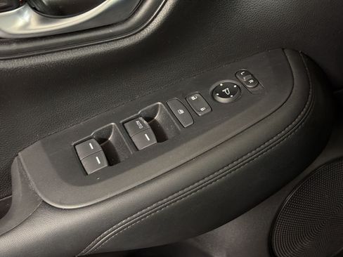 Certified 2024 Honda HR-V LX image 13