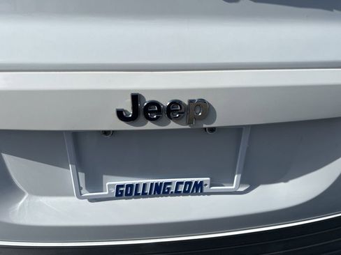 Used 2016 Jeep Patriot Latitude image 10