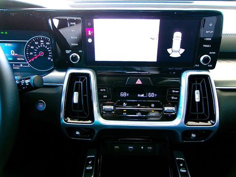 Used 2022 Kia Sorento SX FWD image 16