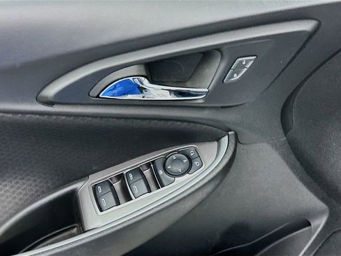 Used 2024 Chevrolet Malibu LT image 24