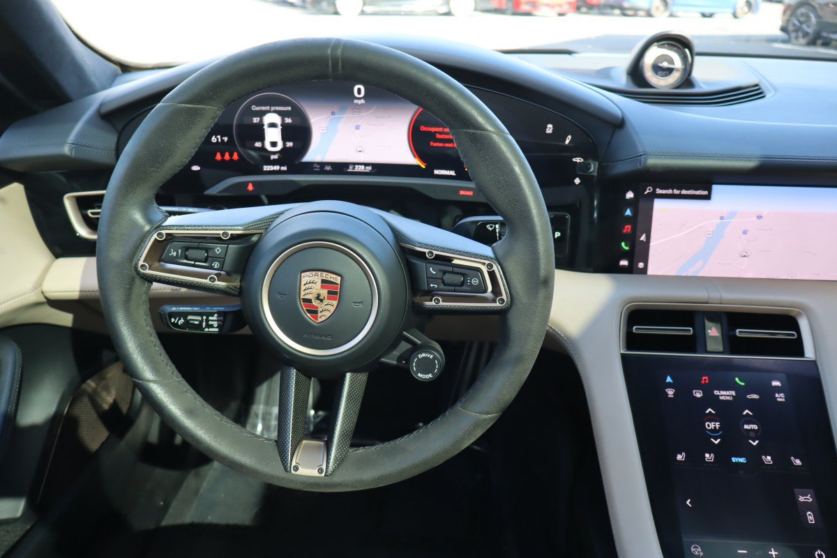 Used 2022 Porsche Taycan Turbo S AWD/4WD image 11