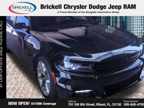 Used 2021 Dodge Charger SXT w/ Plus Group RWD image 2