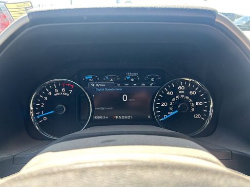 Used 2015 Ford F150 Lariat AWD/4WD image 29