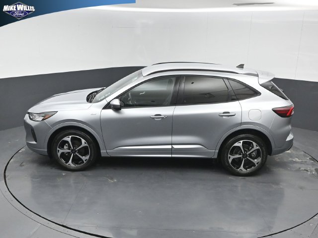 Used 2023 Ford Escape ST-Line Select w/ Tech Pack #2 AWD/4WD image 12