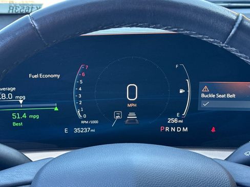 Used 2025 Cadillac XT4 Premium Luxury FWD image 37