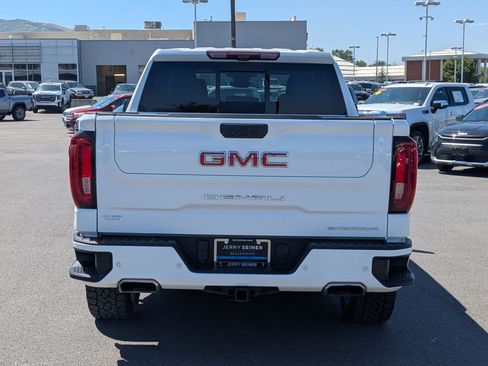 Certified 2023 GMC Sierra 1500 Denali w/ Technology Package AWD/4WD image 5