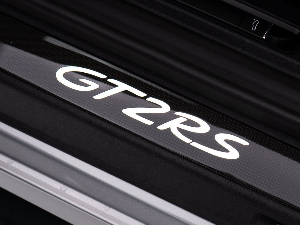 Used 2018 Porsche 911 GT2 RS RWD image 14