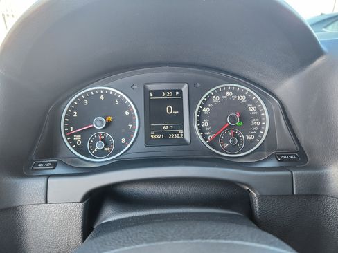 Used 2016 Volkswagen Tiguan SE image 11