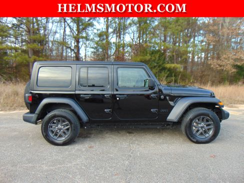 Certified 2024 Jeep Wrangler Sport S image 14