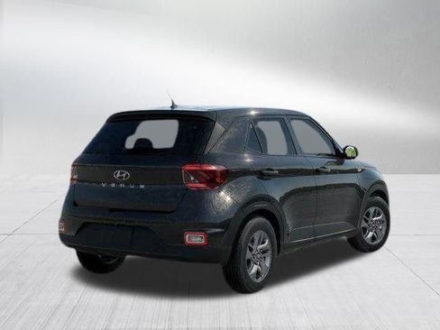 New 2026 Hyundai Venue SE FWD image 4