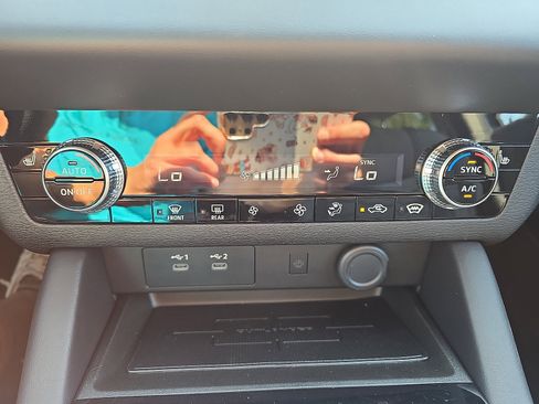 New 2025 Mitsubishi Outlander SE image 22