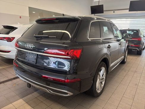 Used 2023 Audi Q7 3.0T Premium Plus w/ Premium Plus Package AWD/4WD image 9