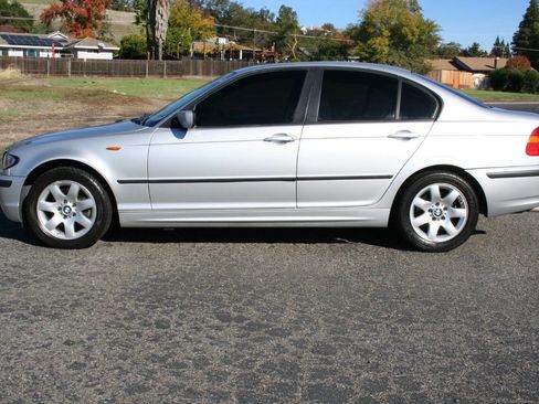 Used 2003 BMW 325i Sedan image 8