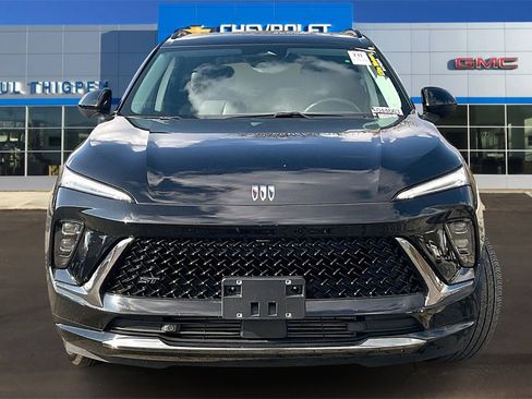 Used 2025 Buick Envision Sport Touring image 2