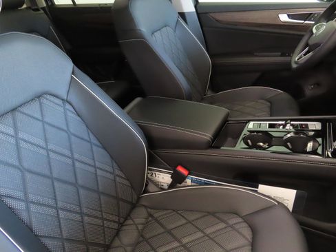 New 2026 Volkswagen Atlas SEL Premium R-Line image 29