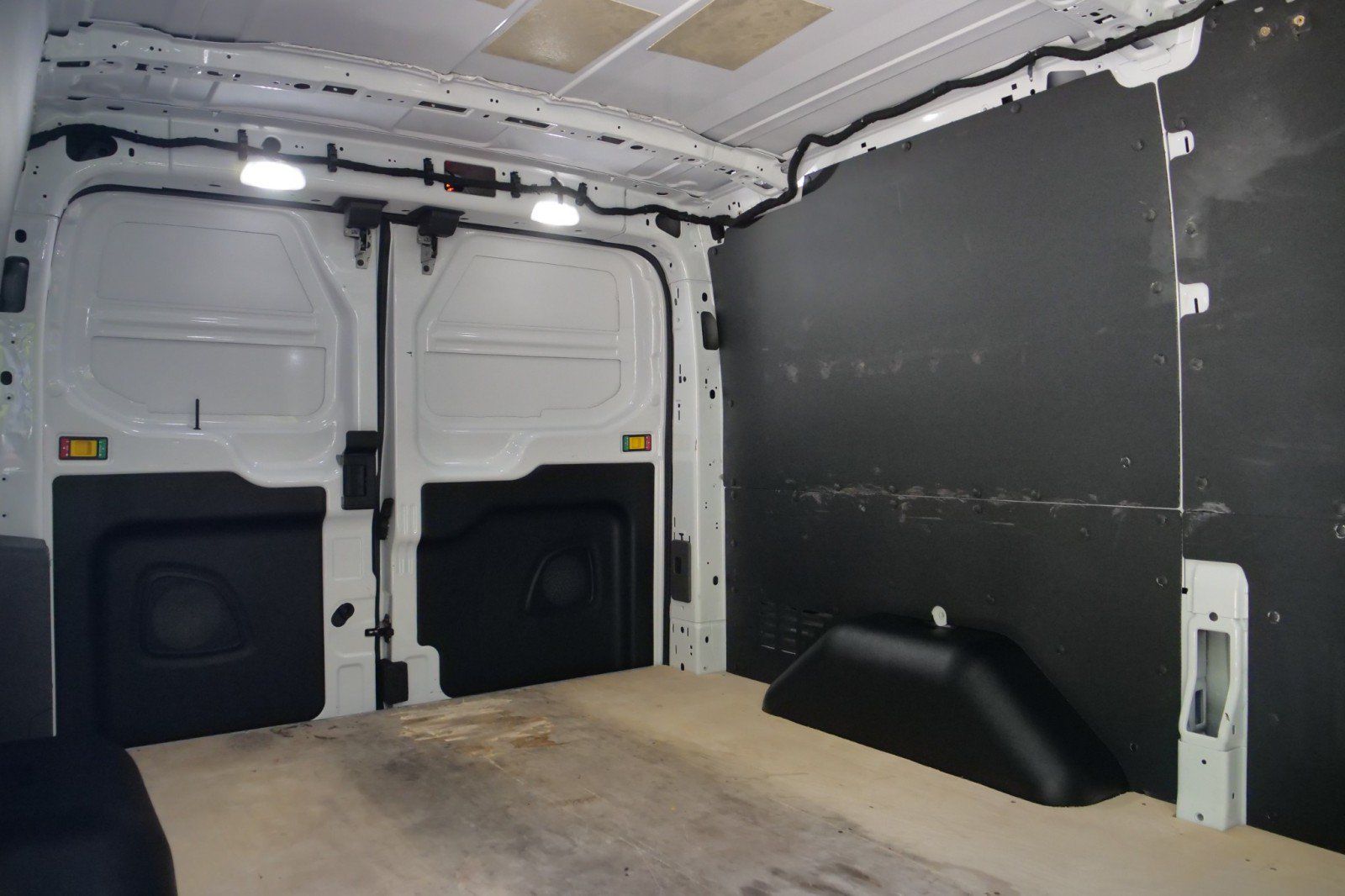 Used 2022 Ford E-Transit Low Roof w/ Load Area Protection Package RWD image 33
