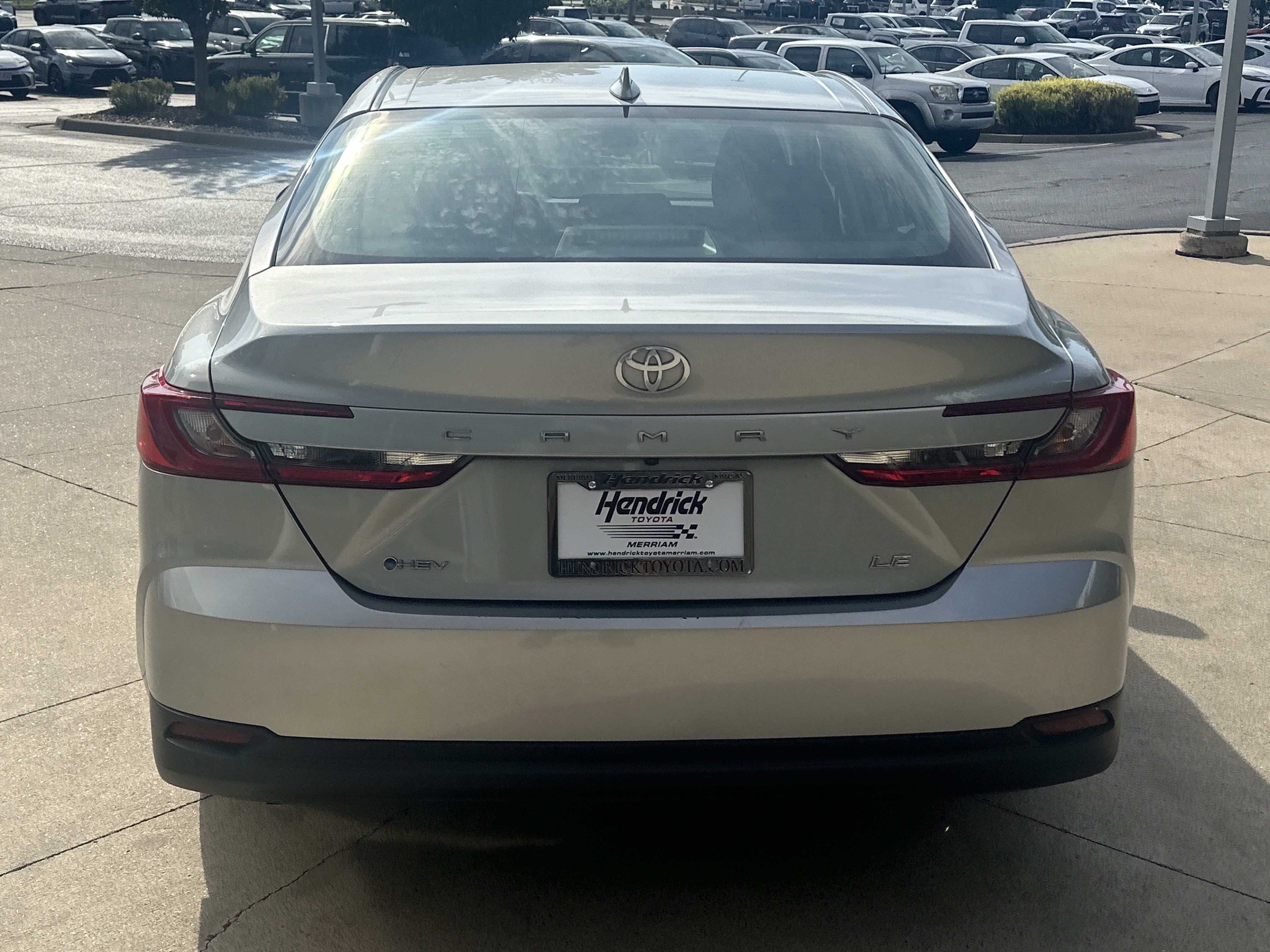 Used 2025 Toyota Camry LE FWD image 8