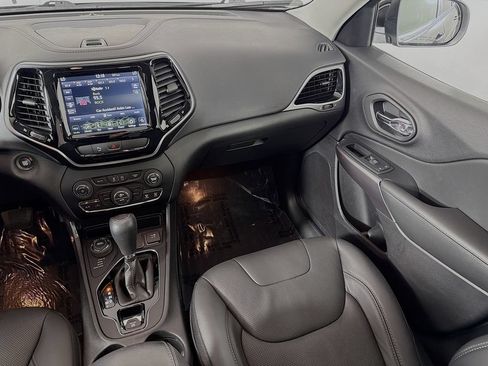 Used 2020 Jeep Cherokee Limited AWD/4WD image 24