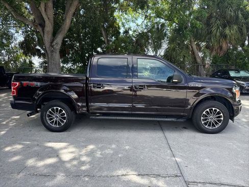 Used 2018 Ford F150 XLT w/ Equipment Group 302A Luxury AWD/4WD image 5