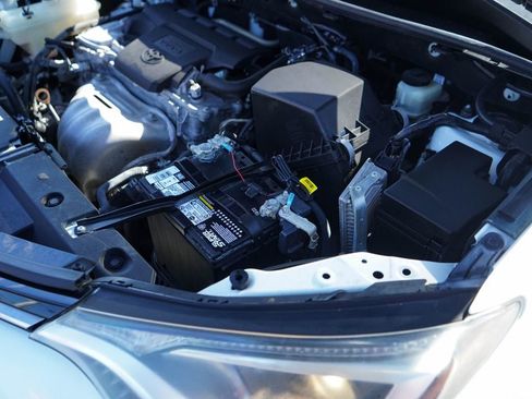 Used 2018 Toyota RAV4 XLE image 31