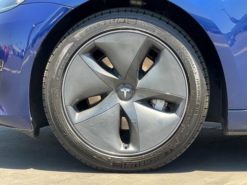 Used 2020 Tesla Model 3 Standard Range Plus RWD image 24