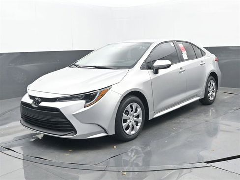 New 2026 Toyota Corolla LE image 21