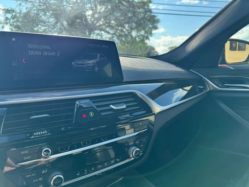 Used 2019 BMW 530i xDrive w/ Convenience Package image 21