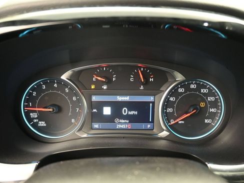 Used 2023 Chevrolet Traverse RS AWD/4WD image 11