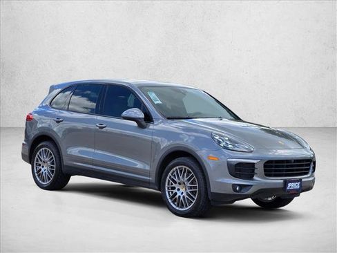Used 2016 Porsche Cayenne AWD/4WD image 3