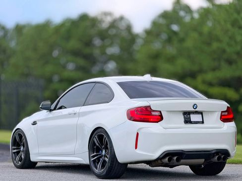 Used 2017 BMW M2 RWD image 8