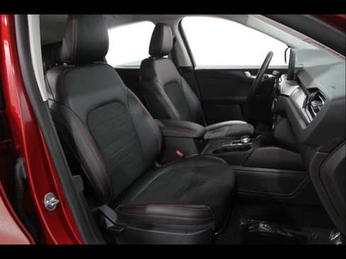 Used 2022 Ford Escape SEL w/ SEL Stealth AWD Package image 17