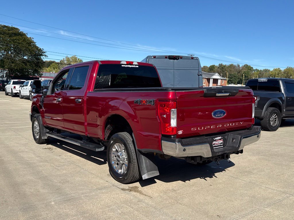 Used 2017 Ford F250 XLT w/ XLT Premium Package AWD/4WD image 4
