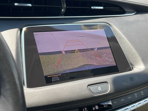 Used 2019 Cadillac XT4 Premium Luxury FWD image 46