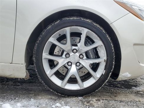 Used 2013 Buick Regal GS image 5