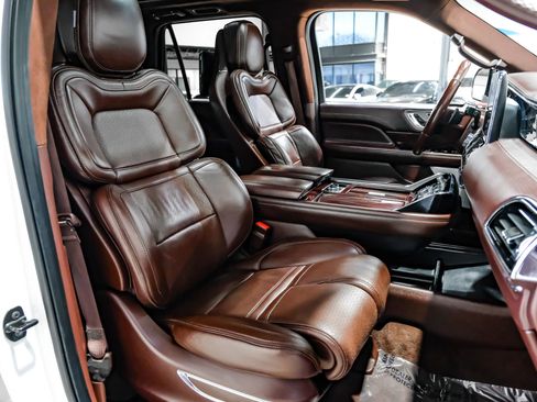 Used 2018 Lincoln Navigator Black Label w/ Cargo Package image 40