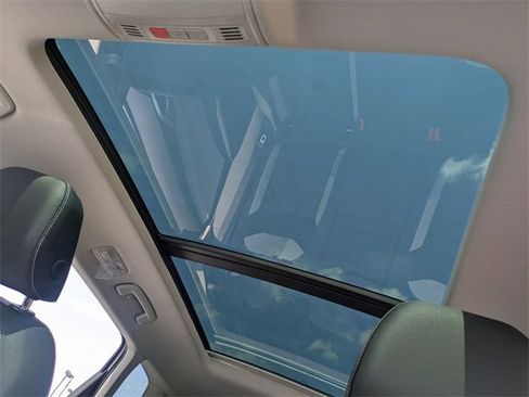 New 2025 Volkswagen Taos SEL image 17