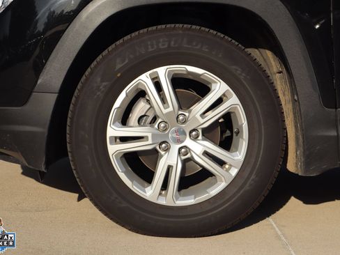 Used 2024 GMC Terrain SLE AWD/4WD image 10