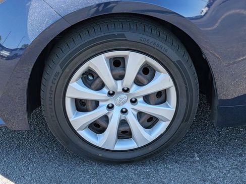 Used 2020 Toyota Corolla LE image 10