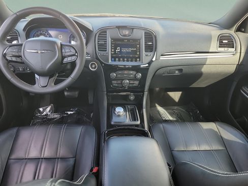 Used 2023 Chrysler 300 S RWD image 7