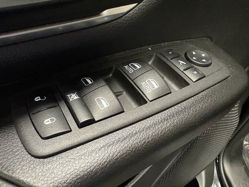 Used 2022 RAM 1500 Big Horn AWD/4WD image 14