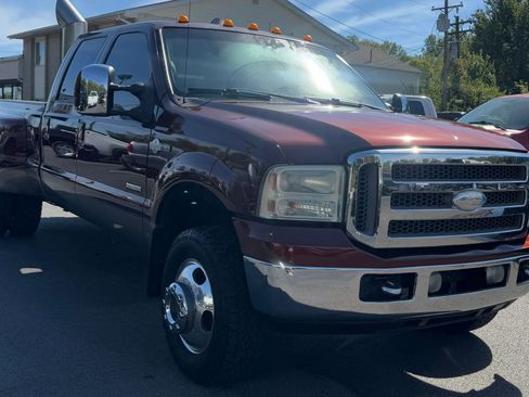Used 2007 Ford F350 Lariat AWD/4WD image 4