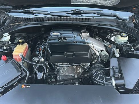 Used 2018 Cadillac ATS Luxury image 3