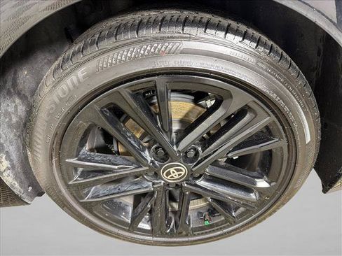 Used 2025 Toyota Camry SE FWD image 19