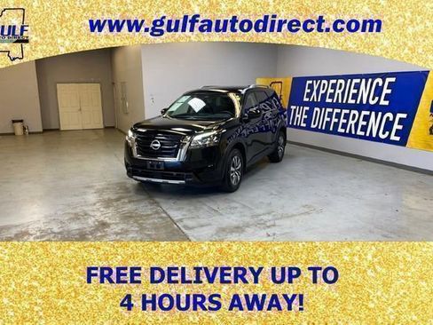 Used 2024 Nissan Pathfinder SL AWD/4WD image 4