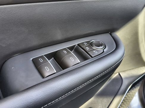 New 2026 Buick Enclave Avenir w/ Super Cruise Package FWD image 24