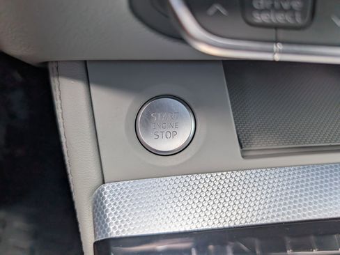 Used 2024 Audi Q5 2.0T Premium Plus w/ Premium Plus Package AWD/4WD image 35