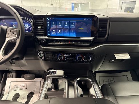 New 2026 Chevrolet Silverado 1500 LT Trail Boss w/ LT Trail Boss Premium Package AWD/4WD image 12